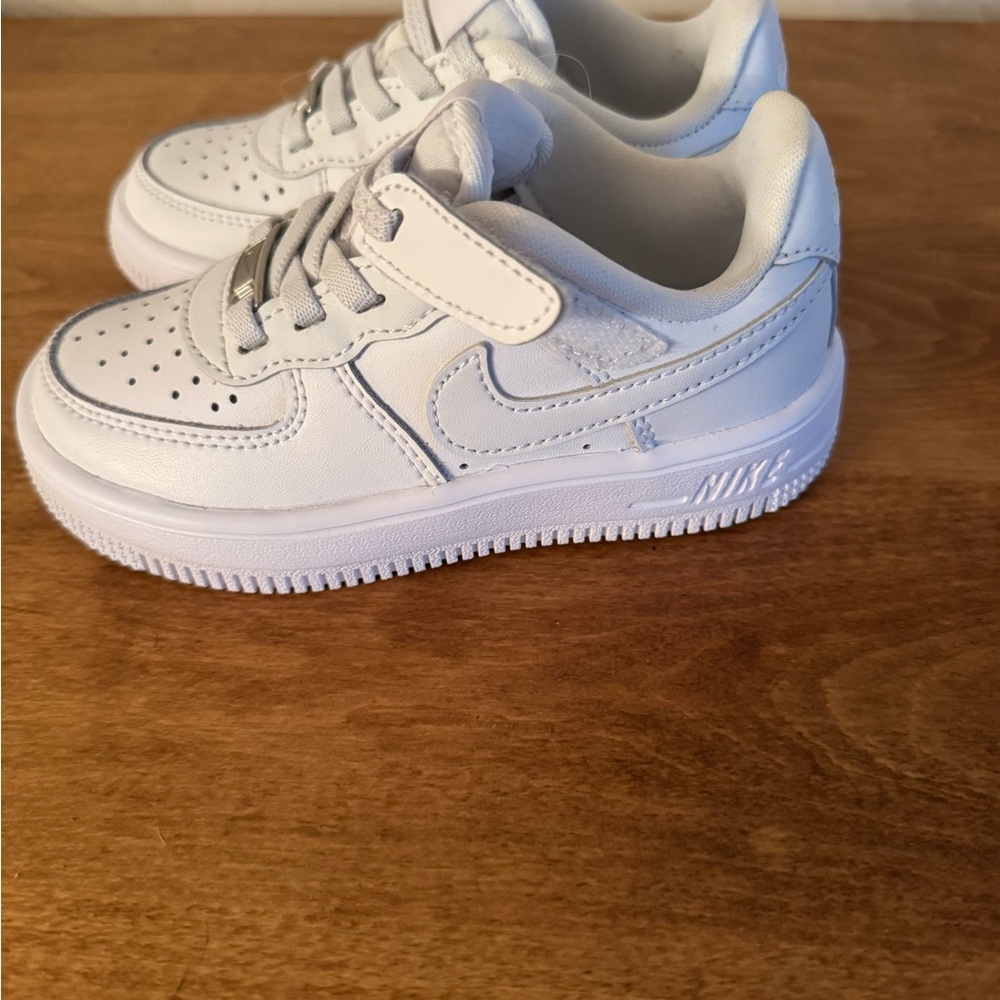 BRAND NEW Nike Air Force One
